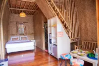 Villa ChavaMinerva Bambu - Lembang Hotel dekat Kebun Strawberry