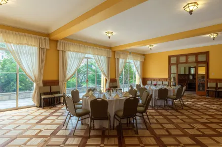 LP Los Portales Hotel Tarma Отели в г. Тарма