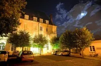 Hôtellerie St-Yves - Parkplatz