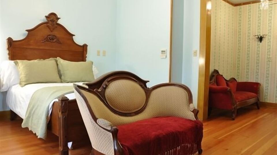 Cosmopolitan Hotel