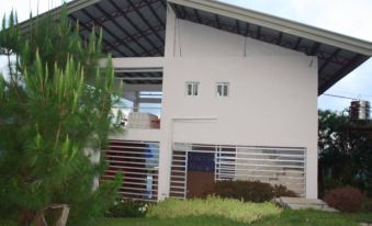 Pineridge Bucari Mountain Resort - Housity