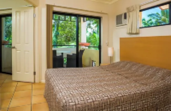 City Plaza Apartments