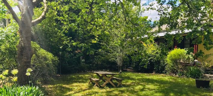 The Chalet Guesthouse and Studio Hotels in Katoomba