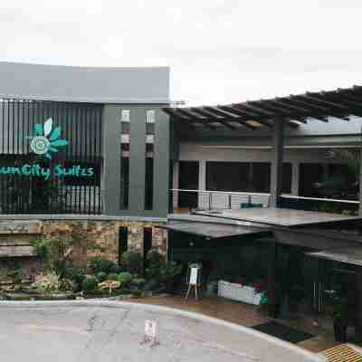 Sun City Suites Hotel Exterior