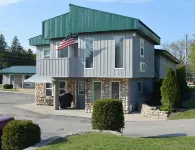 Coastal Suites Resort Hotels in Frankfort