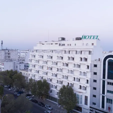 Ambassadeurs Hôtel