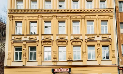 Star Hotel