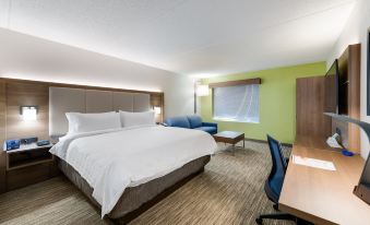 Holiday Inn Express Naperville, an IHG Hotel