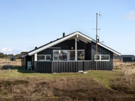 "Durita" - 600m to the Fjord Отели в г. Hvide Sande