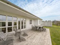 "Vilja" - 150m from the Sea