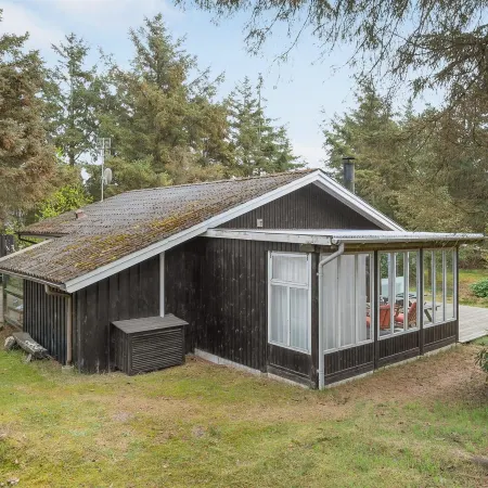 "Hamund" - 700m from the Sea