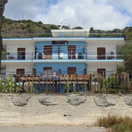 ChrisMare Hotel