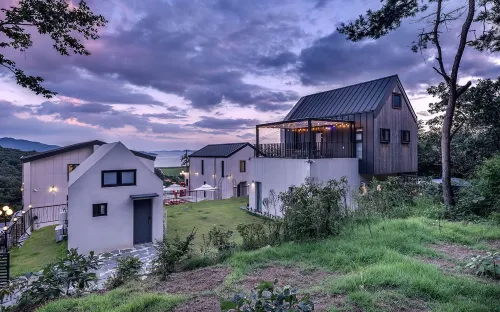 Ganghwa Maris Spa Pension