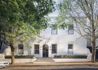 Oude Werf Hotel Hotels near Beyerskloof Wines
