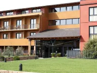 Montanya Hotel & Lodge