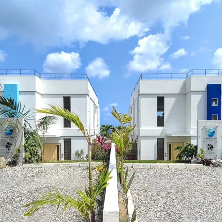 Ocean View Ishigaki Sora and Umi Отели рядом с достопримечательностью «Пляж Ёнэхара»