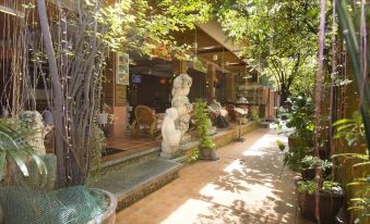 Zen Rooms KhaoSan Holiday