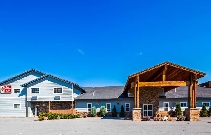 Best Western Plus Ticonderoga Inn  Suites