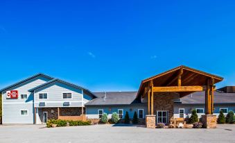 Best Western Plus Ticonderoga Inn  Suites