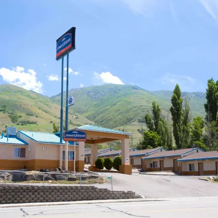 Howard Johnson by Wyndham Brigham City Отели в г. Бокс Элдер Каунти