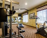 Comfort Inn & Suites Lawrence - University Area - Gym