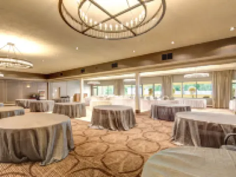 Best Western Plus Guildwood Inn Hotels in Point Edward