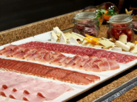 NH安道爾河谷飯店 聖埃斯特維教堂附近的飯店