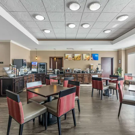 Comfort Inn & Suites Fort Worth - Fossil Creek