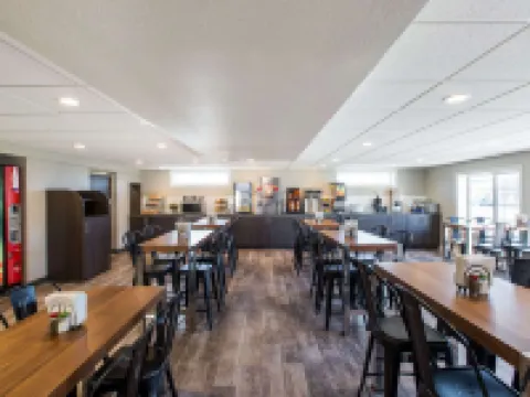 Days Inn by Wyndham Pierre Hotels in Pierre