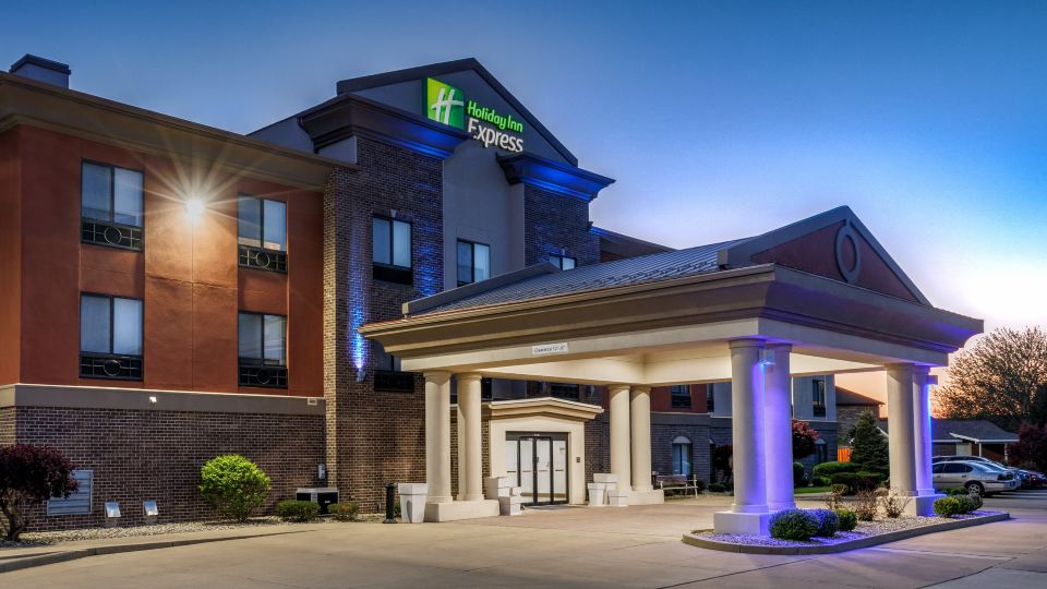 Holiday Inn Express & Suites SHELBYVILLE INDIANAPOLIS by IHG