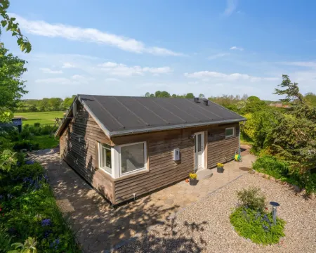 "Alma" - 400m from the Sea Hotels in Augustenborg