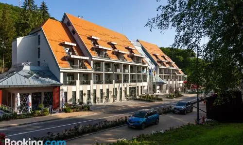 HOTEL CRYSTAL