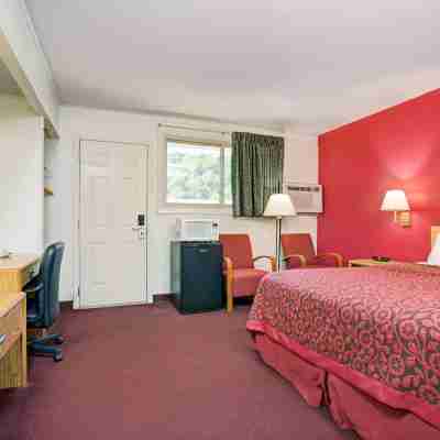 Travelodge by Wyndham Red Wing Rooms