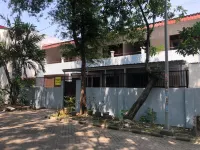 Hotel O Rumah Oma Syariah Hotels in Surabaya