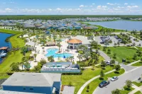 Luxurious Décor 4 Bd w/ Pool Close to Disney 4820