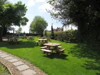 The Greyhound Wigginton Hoteles cerca de Sterling Estate Agents