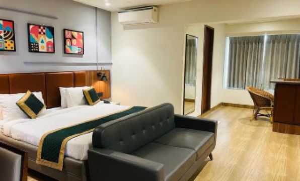 The Lemon Grass Hotel