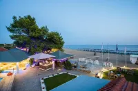 Coral Blue Beach Hotel Gerakini Hotels in Polygyros