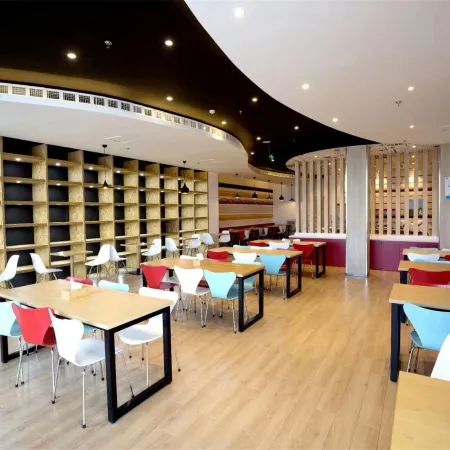 Jinbo Tan Sea View Hotel