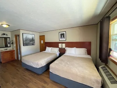 Hunter's Friend Resort Hotels in Ruth C Township