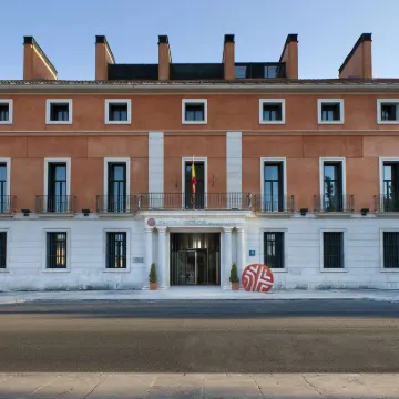 NH Collection Palacio Aranjuez 王子の庭園周辺のホテル