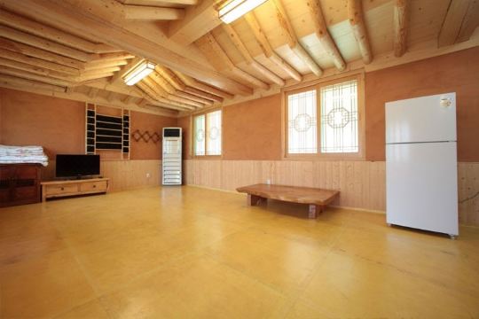 펜션 숲속 풍경