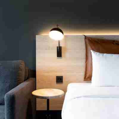 Moxy Paris Val D’Europe Rooms