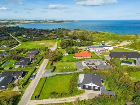 "Brenda" - 300m to the Fjord