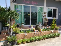 Natharinee Residence Hotels in Amphoe Sam Phran
