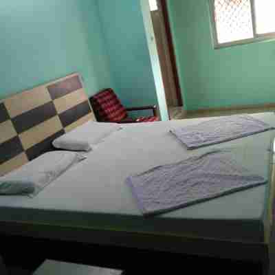 Hotel Ganga Dham Rooms