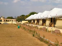 Vacation Village Camps - A Unit of Braham Vatika Resort - balcony