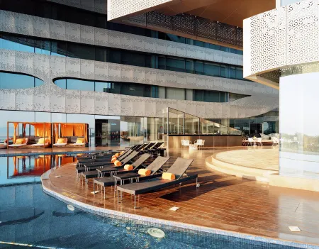 The Park Hyderabad, Banjara Hills Near Hussain Sagar Lake Отели рядом со станцией Secunderabad Junction Railway Station