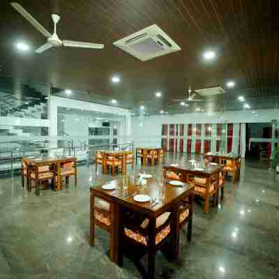 Emerald Hills Club Dining/Meeting Rooms