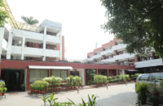 Hotel Park View Hotel dekat Government Museum and Art Gallery